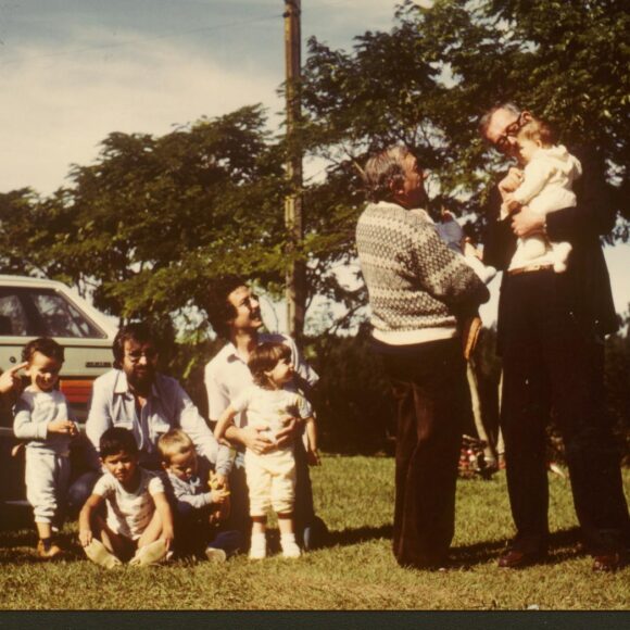 1982, Famiglia